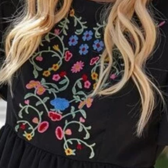 black mbroidered butterfly sleeve Mini Dress - Picture 5 of 6